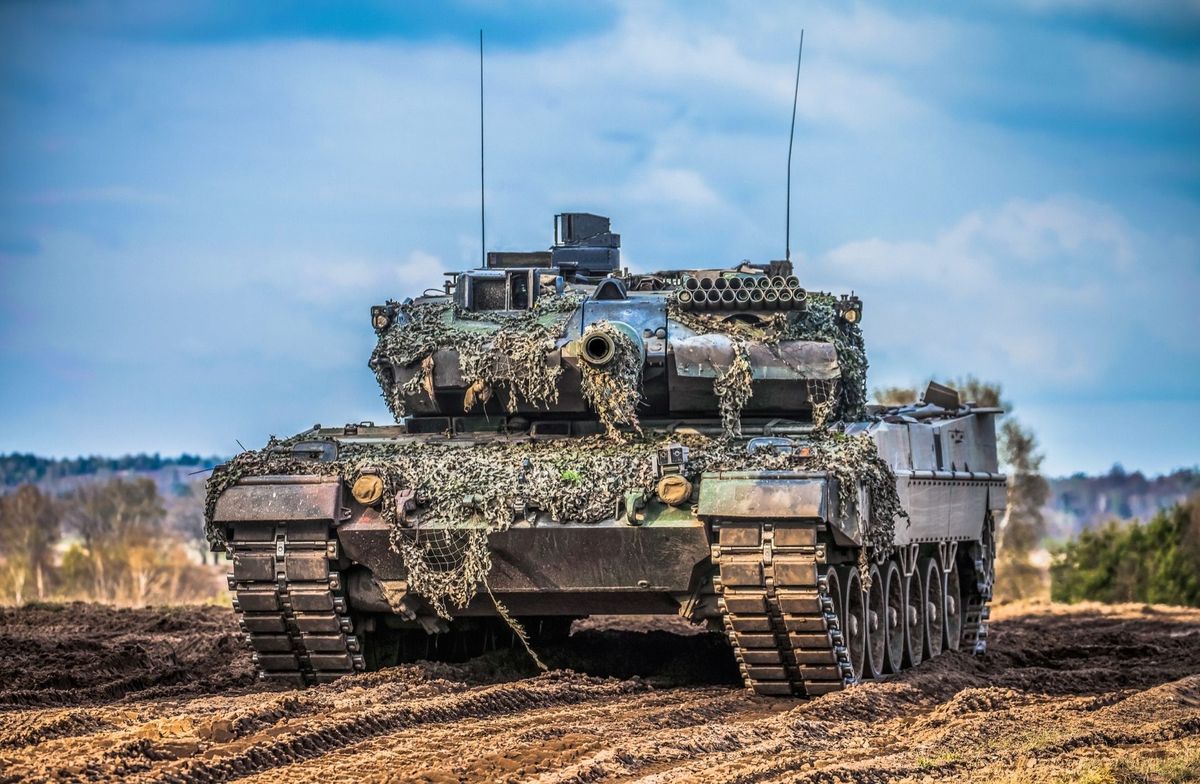Leopard 2 main battle tank in field position